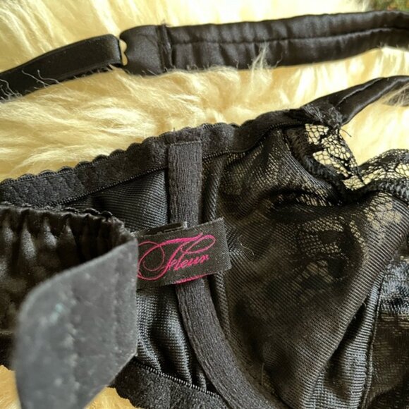 FLEUR OF ENGLAND lace and silk bra - Picture 6 of 8